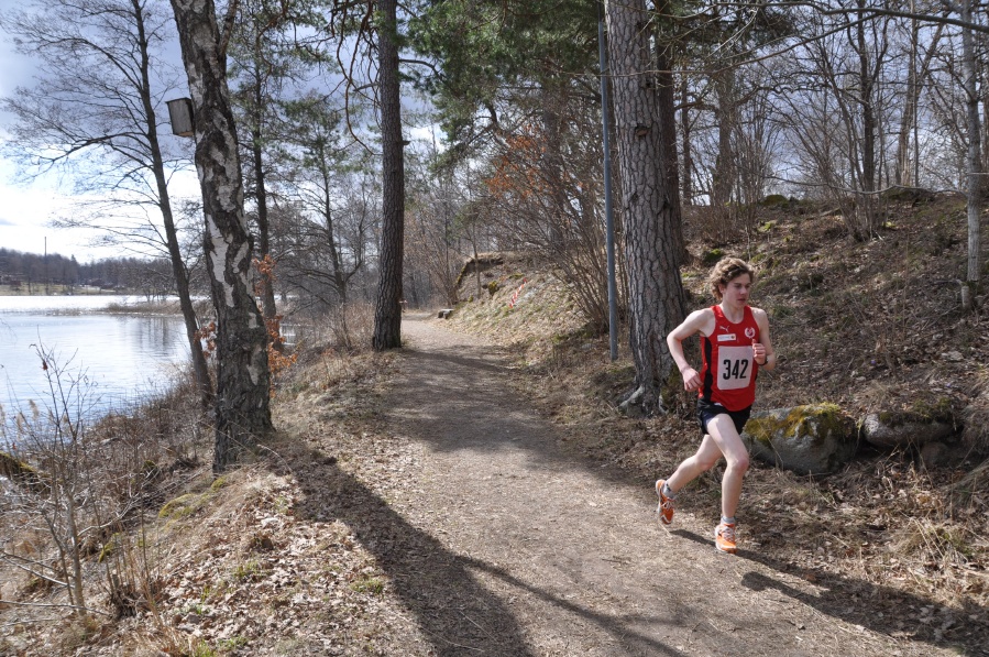 Efter 3km. Ken Slttengren, Hgby IF (P15-1a)